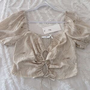 NWT Lush Crop Blouse M
